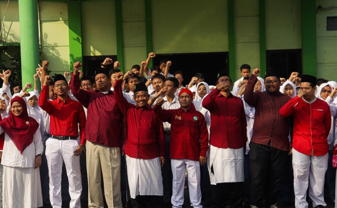Kepala SMK Plus NU Sidoarjo Dukung Program Mendikdasmen: Siswa Harus Siap Kerja dan Mampu Jadi Entrepreneur