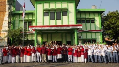 Kepala SMK Plus NU Sidoarjo Dukung Program Mendikdasmen: Siswa Harus Siap Kerja dan Mampu Jadi Entrepreneur