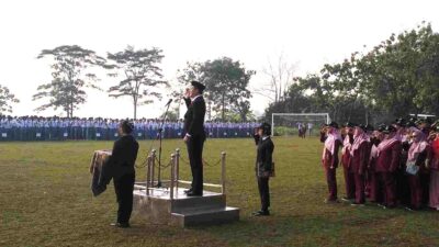 SMKN Krian 2 Sidoarjo Menggelar Upacara HUT ke-81 RI dengan Penuh Khidmat