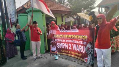 1045 Murid SMPN 2 Waru Semarakkan Pawai Kemerdekaan, Kobarkan Patriotisme Generasi Muda