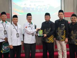 MAN 2 Kota Malang Jadi Bahan Referensi MA Alif Laam Miim Surabaya Dalam Pengelolaan Riset