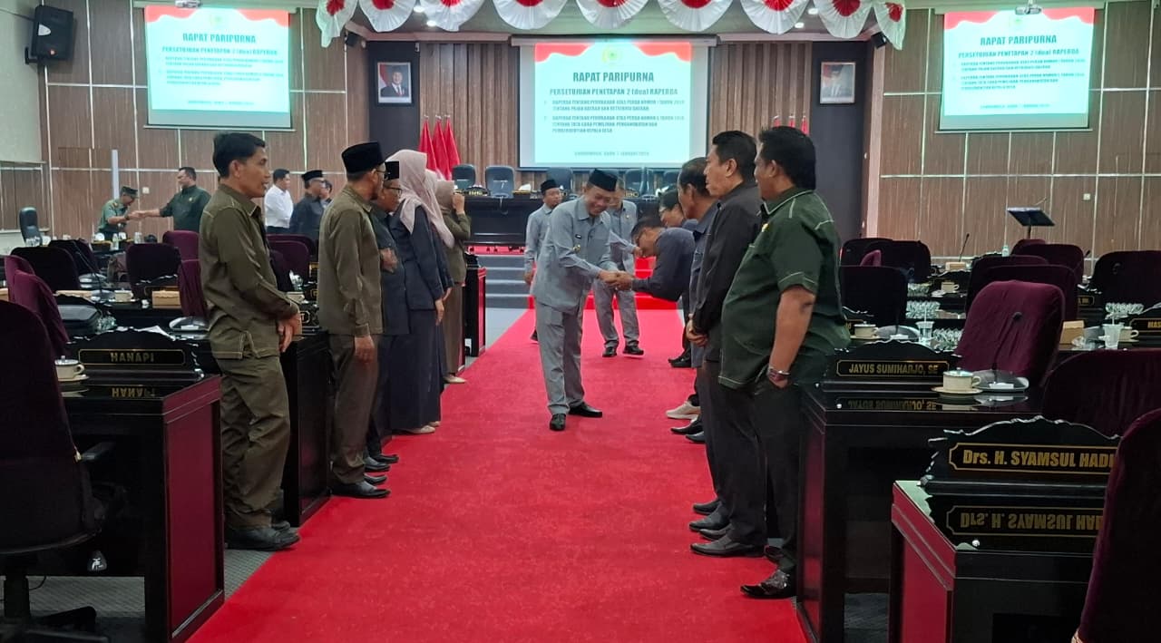 Jawab PU Fraksi DPRD, Bupati Bondowoso Tegaskan Prioritas Pembangunan dan Pelayanan Publik