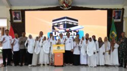 Konsisten Jalankan BDKS, 6 Nasabah BTPN Syariah Bondowoso Raih Hadiah Umrah Gratis