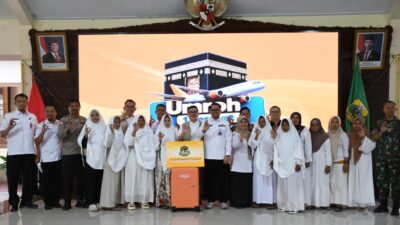 Konsisten Jalankan BDKS, 6 Nasabah BTPN Syariah Bondowoso Raih Hadiah Umrah Gratis